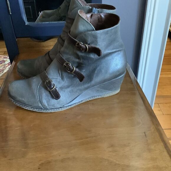 Eric Michael Leather Bootie 👢😎❤️ - Picture 4 of 6